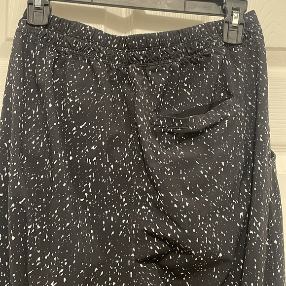 Lululemon joggers - Picture 4 of 6